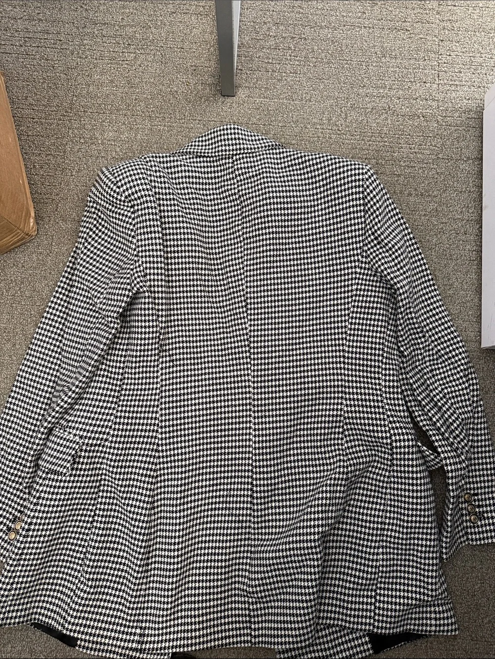 Zara Black & White Houndstooth Double-Breasted Blazer w/ Gold Buttons - Picture 3 of 3